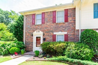 Building Photo - 2446 Lehaven Dr