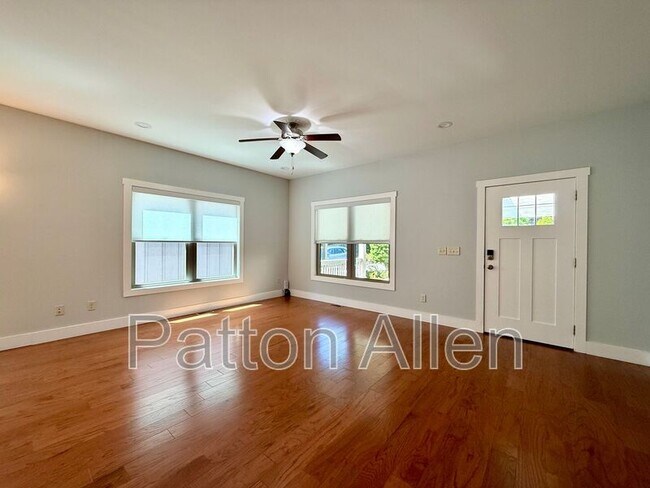 Foto del edificio - 25 Gratitude Dr