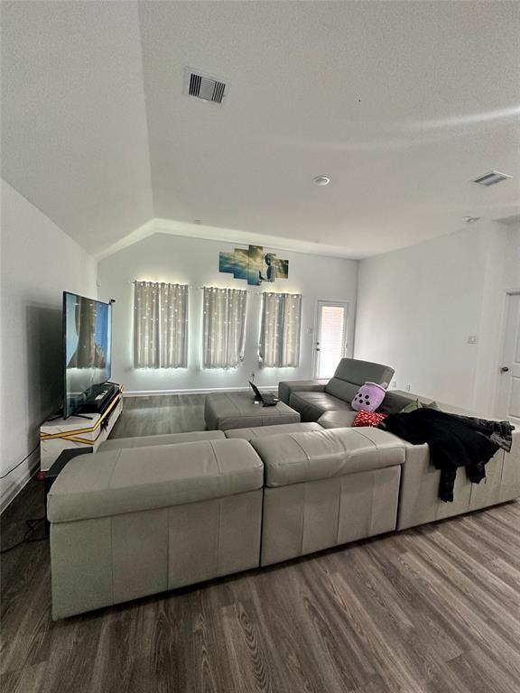 Foto del edificio - 2515 Chestnut Oak Cir