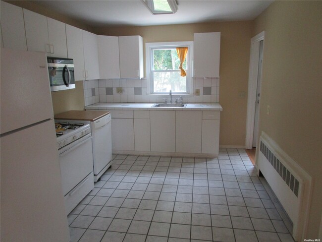 Foto del edificio - 427 N Country Rd
