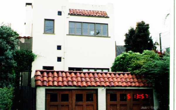 Building Photo - 2380 Hilgard Ave