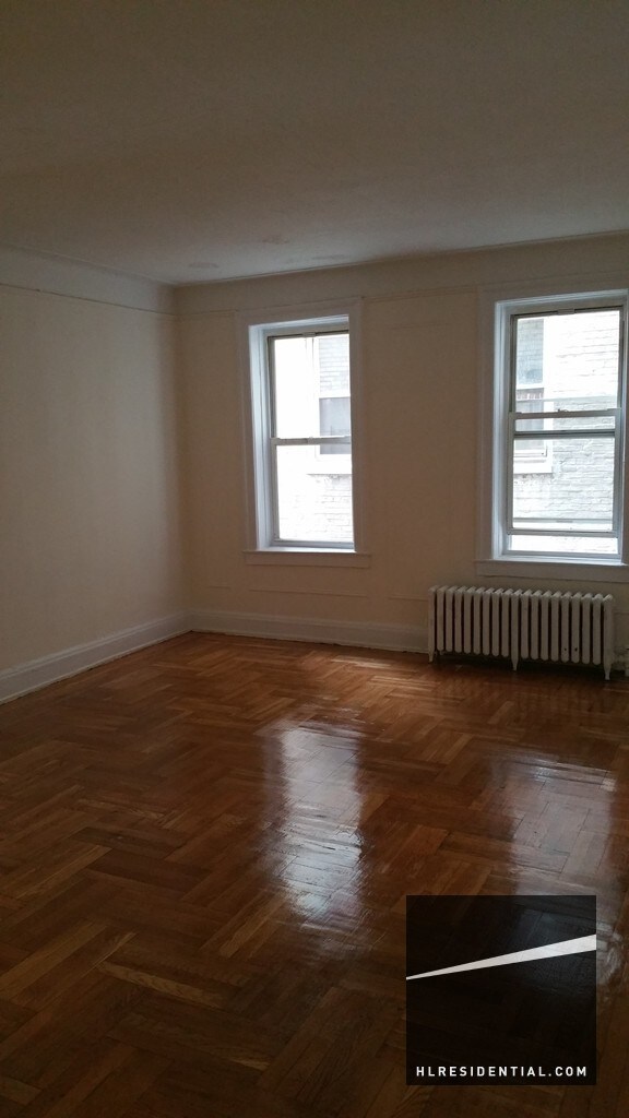 Building Photo - 14010 Franklin Ave