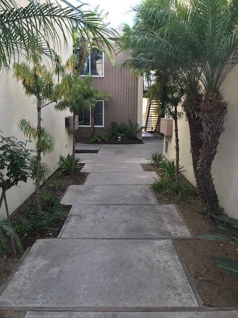 Building Photo - 1747 Chalcedony St
