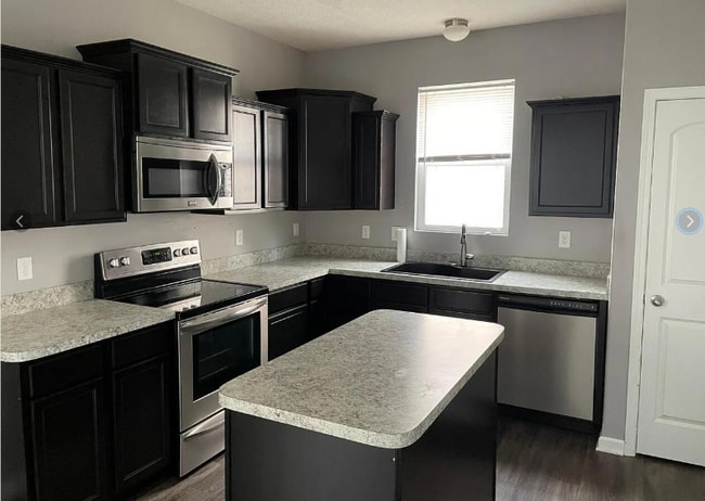 Foto del edificio - 5642 Alliance Way