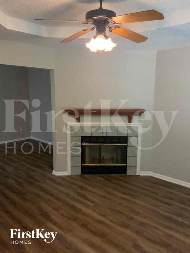 Building Photo - 1708 NE Balboa St