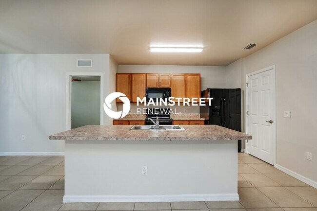 Foto del edificio - 3 Bedroom Pet-Friendly Home in CAPE CORAL, FL with Main Street Renewal