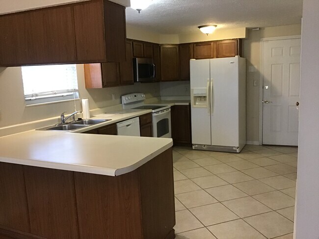 Foto del edificio - 9222 Champton Dr