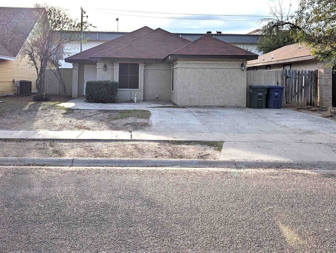 111 Northpoint Dr, Laredo, TX 78041 House Rental in Laredo, TX