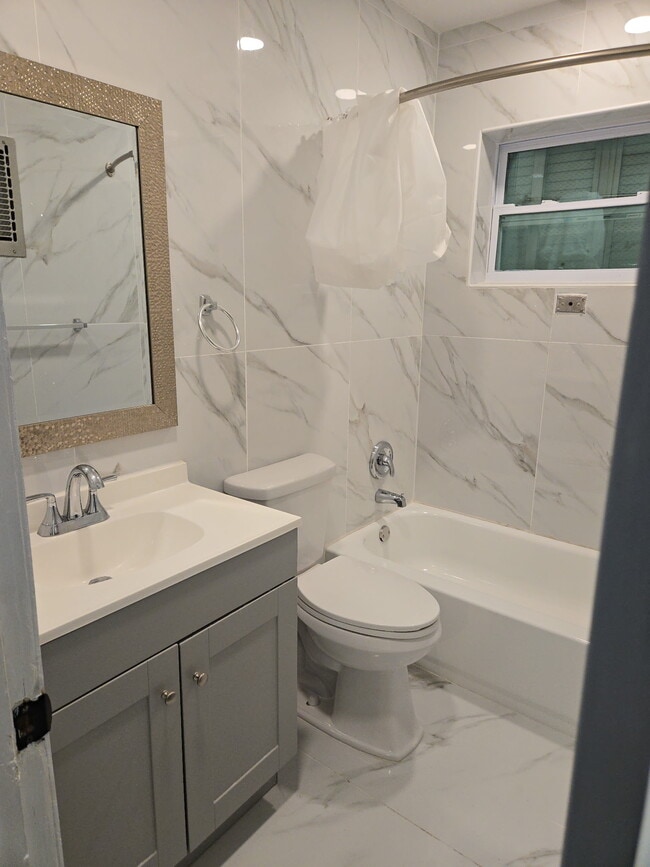 Building Photo - 1380 NW 43 Terrace