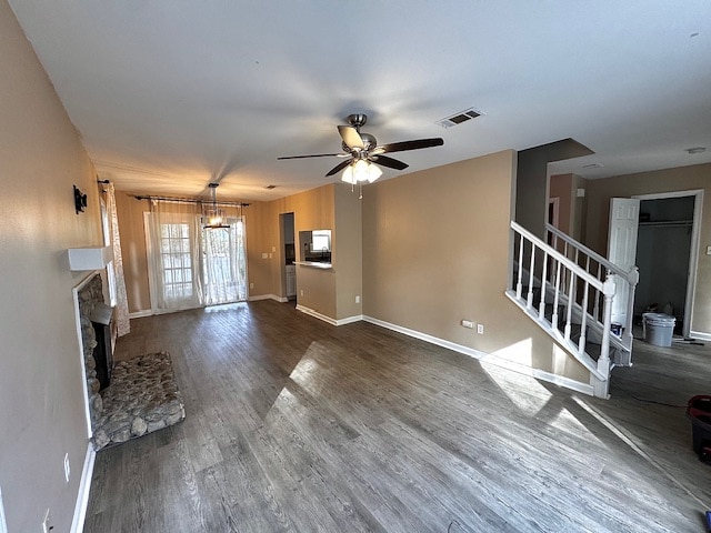 Building Photo - Room in House on Cinnamon Cir