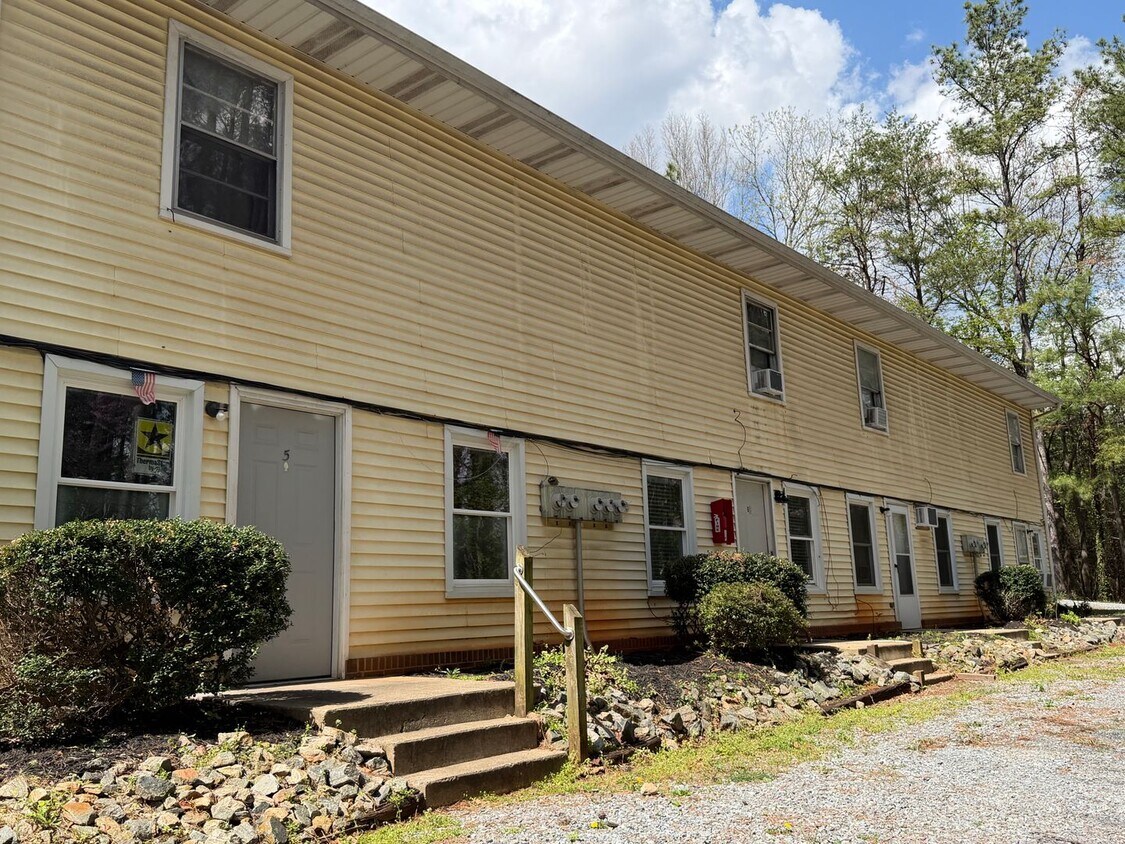 Foto del edificio - 78 Oak Ridge Dr