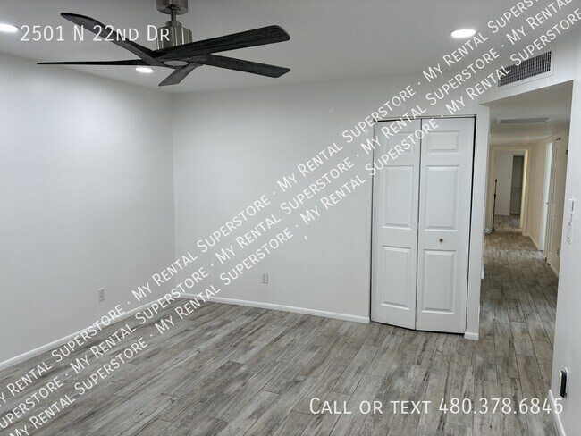 Foto del edificio - 2501 N 22nd Dr