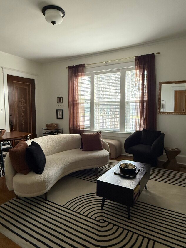 Foto principal - 1116 Poplar Ave