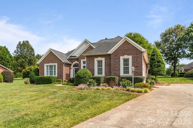 Building Photo - 4-Bedroom 2-Bath Home Nestled In The Popular Rock Barn Community!