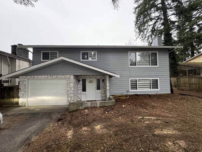 Photo du bâtiment - 34249 Green Ave