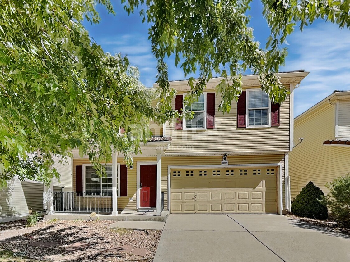 Foto principal - 19065 Burlington Pl