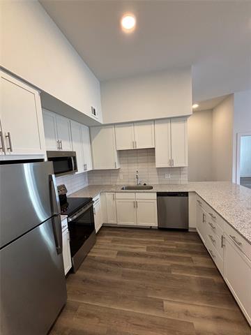 Foto del edificio - 300 N McDonald St