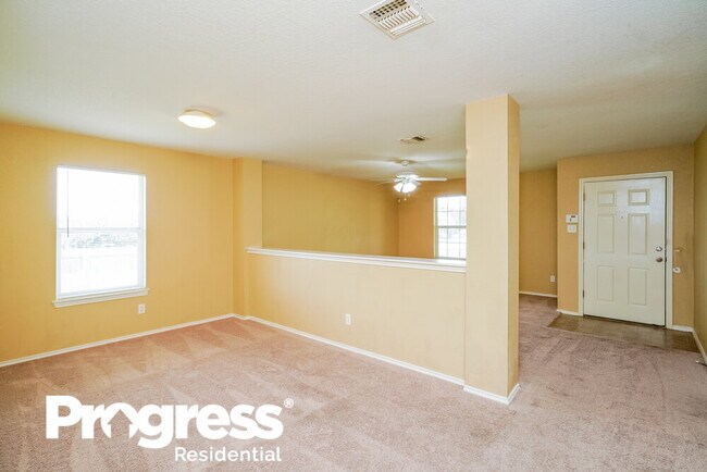 Building Photo - 8007 Heights Valley