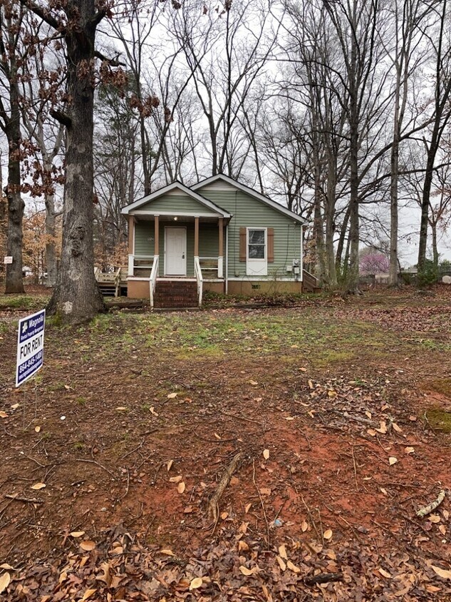 Primary Photo - 112 Plantation Rd