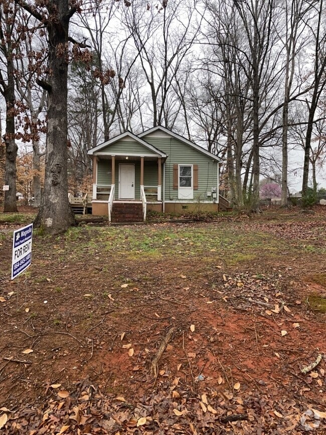 Building Photo - 112 Plantation Rd