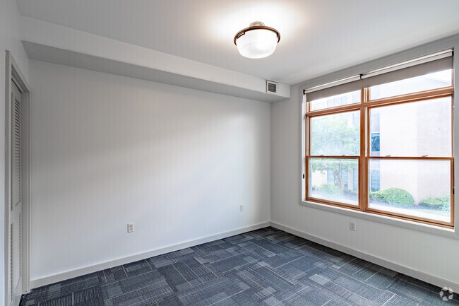 1 habitación, 1 baño - 1000 pies cuadrados - Dormitorio - Twain Tower