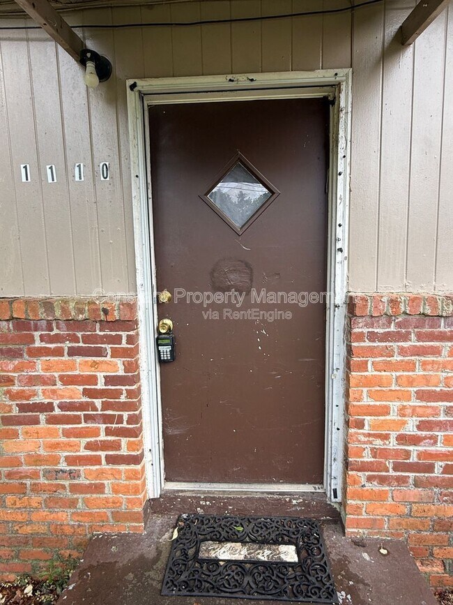 Foto del edificio - 1110 Dewey St