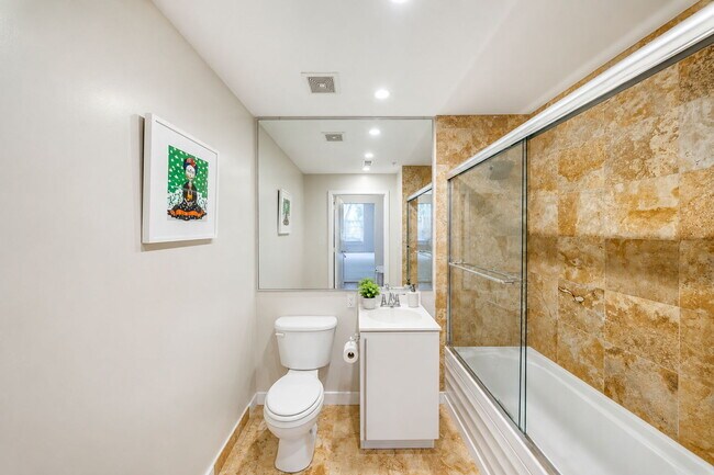 Foto del edificio - 1300 13th St NW