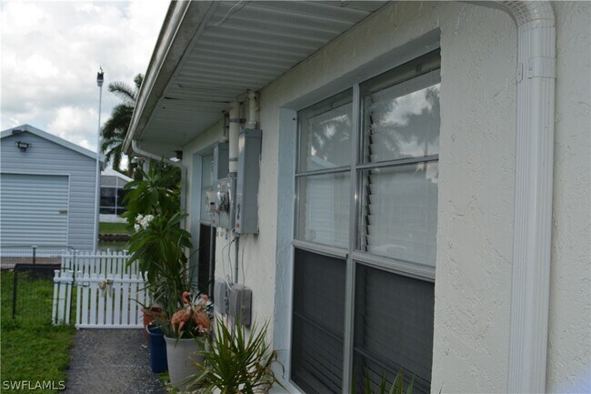 Foto del edificio - 307 SW 47th Terrace