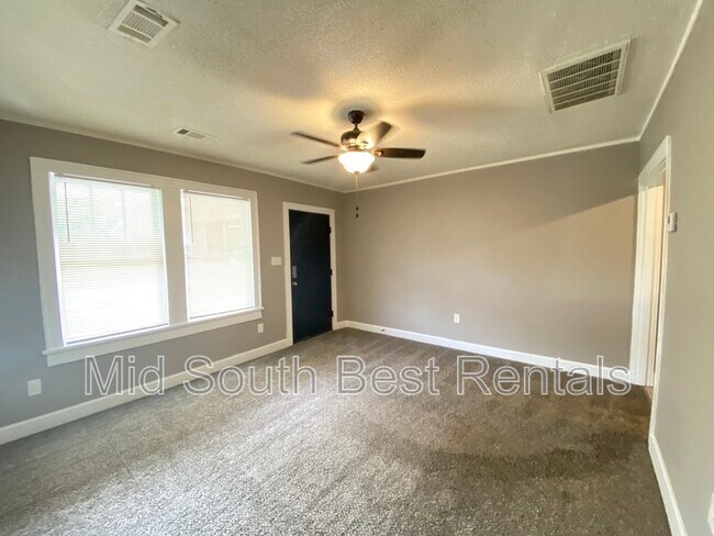 Foto del edificio - 1314 Hanger St