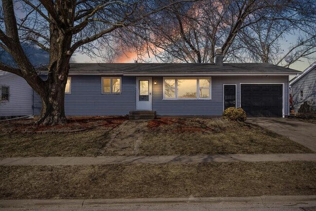 Building Photo - 1330 Brockman Ave