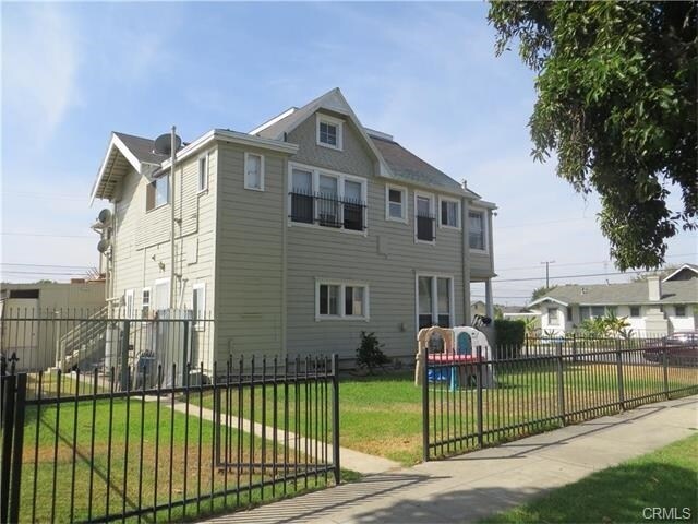 Building Photo - 394 N Mountain View Ave