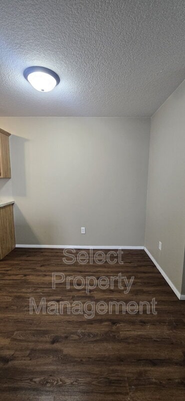 Building Photo - 2502 Alma St