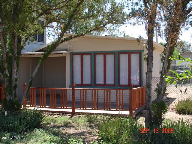 McKinley 1 - 1345 E McKinley St