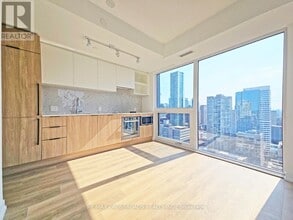 Building Photo - 82-4082 Dalhousie St