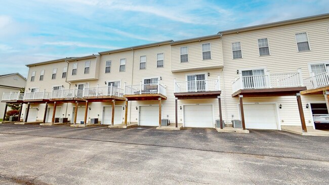 Foto del edificio - 5288 Royal Arch Cascade Dr