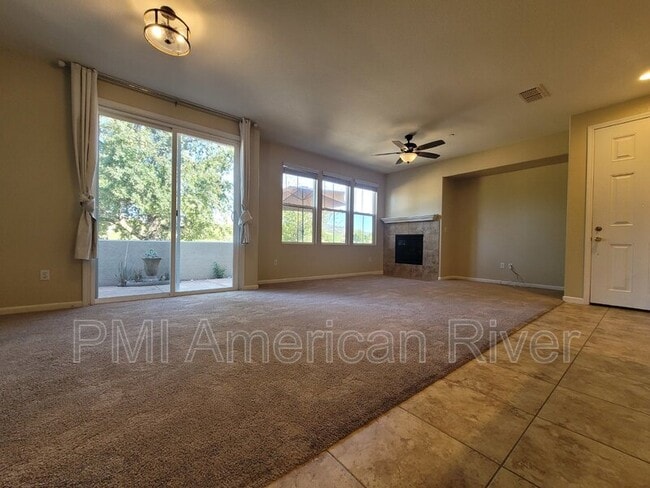 Building Photo - 3304 Esplanade Cir