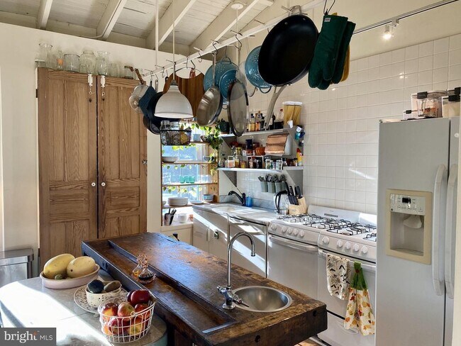 Foto del edificio - 6 Coryell St