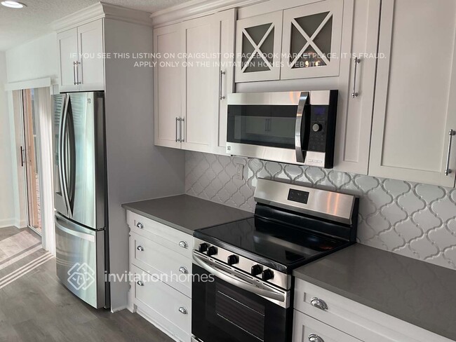 Foto del edificio - 6340 NW 77th Ct