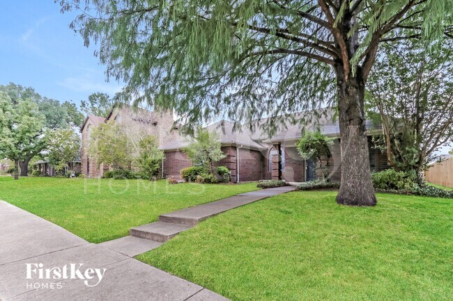 Foto del edificio - 1008 Micarta Dr