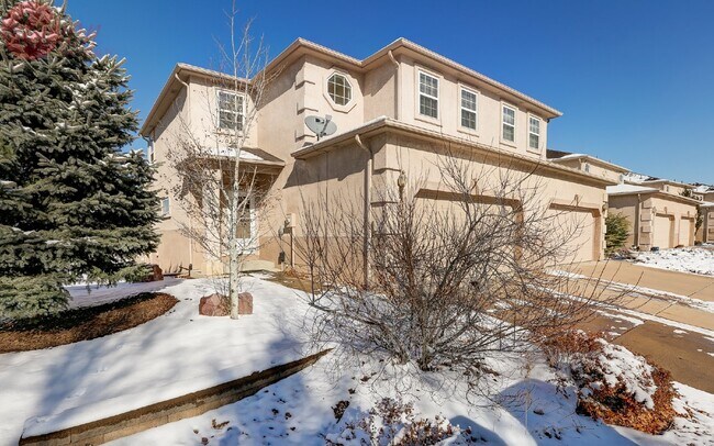Building Photo - 3710 Ensenada Dr