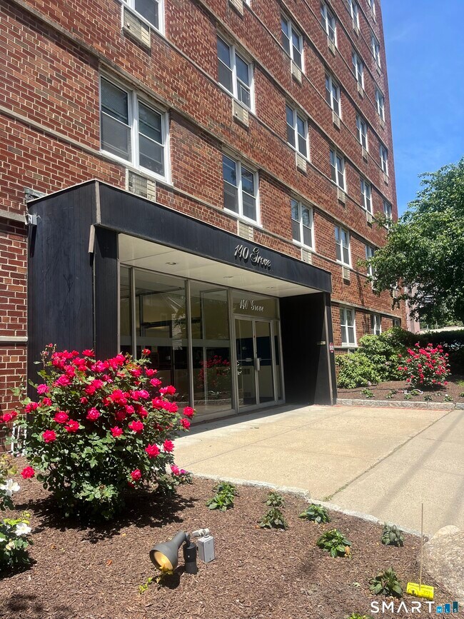Foto del edificio - 140 Grove St