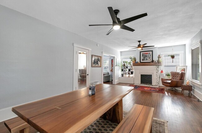 Foto del edificio - 244 S Volutsia Ave