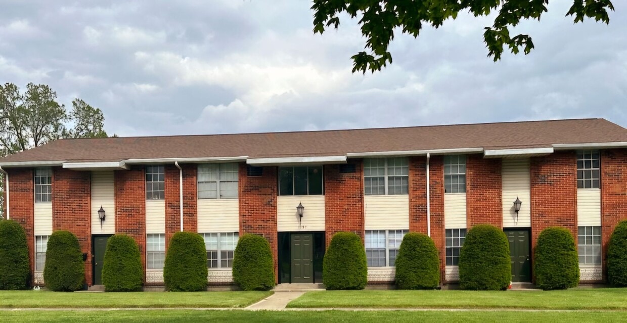 Primary Photo - Townhome in West Milton!