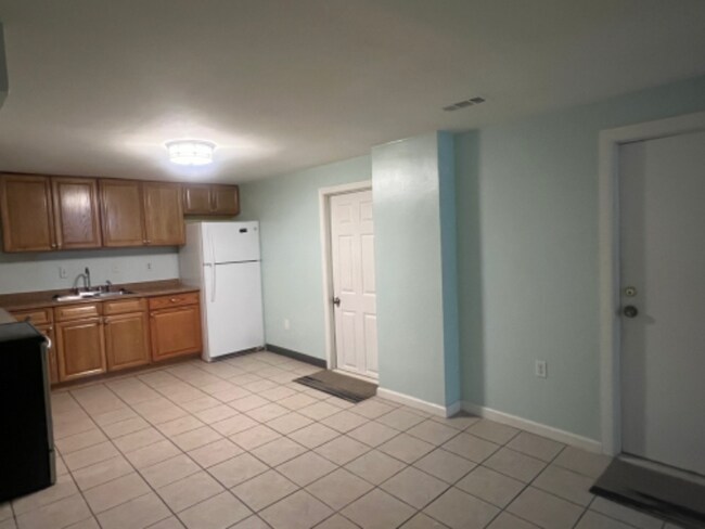 Foto del edificio - 3123 Calverton Blvd