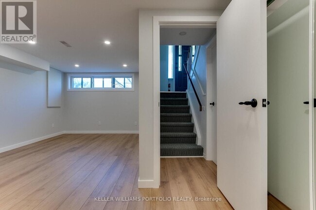 Building Photo - 99 West Lodge Ave