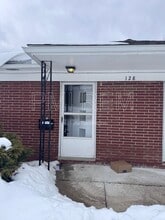 Building Photo - 128 S Miller Rd