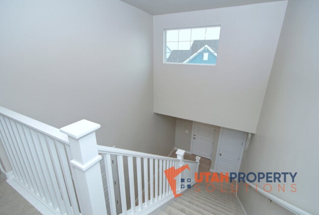 Foto del edificio - 5002 Evergreen Ln