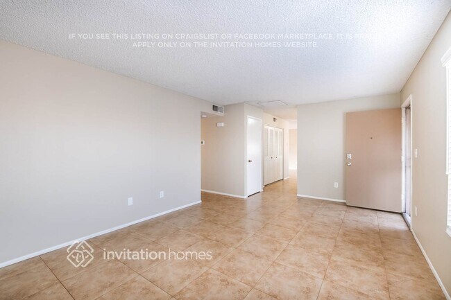 Foto del edificio - 5337 W Berkeley Rd