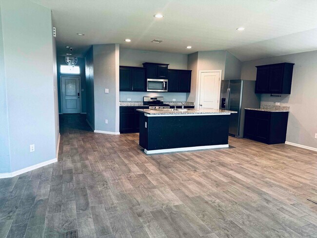 Foto del edificio - 4617 Corktree Ln