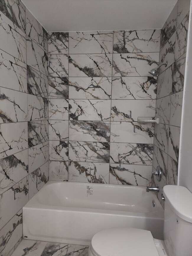 Photo - 1342 Kingsbury Dr Apartment